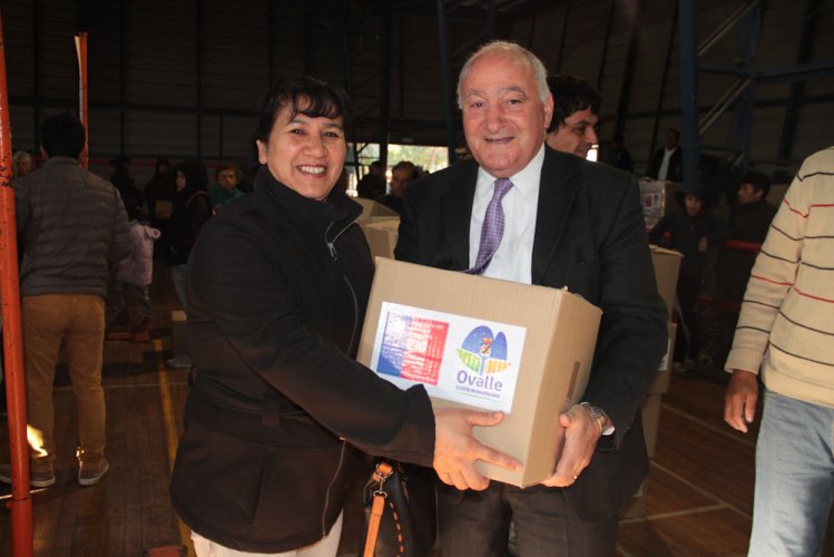 Cores de Limarí participan en entrega de cajas de alimentos y subsidios para la vivienda a familias del sector rural de Ovalle y Monte Patria