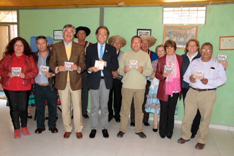 Club de adultos mayores de Punitaqui celebra exitoso proyecto de telares financiado por el fondo de cultura del GORE