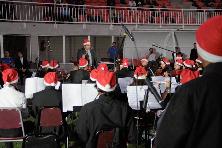 Exitoso concierto navideño en Punitaqui regalaron jóvenes de bandas y orquestas apoyadas por el Gobierno Regional