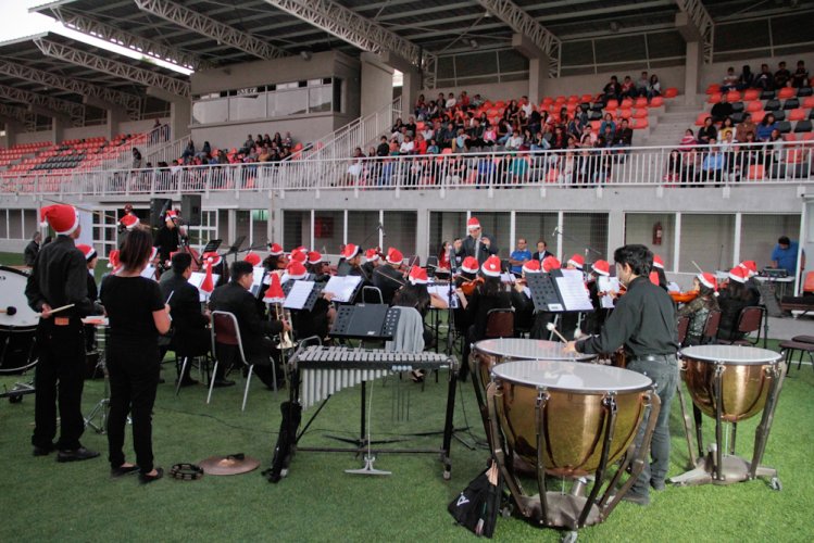 Exitoso concierto navideño en Punitaqui regalaron jóvenes de bandas y orquestas apoyadas por el Gobierno Regional