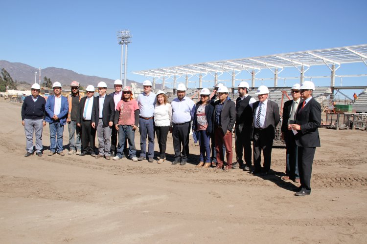 Nuevo estadio de Ovalle presenta un avance del 50%