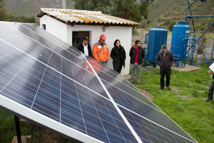 Sistemas de Agua Potable Rural aumentan seguridad de suministro gracias a bombas que funcionan con energía solar