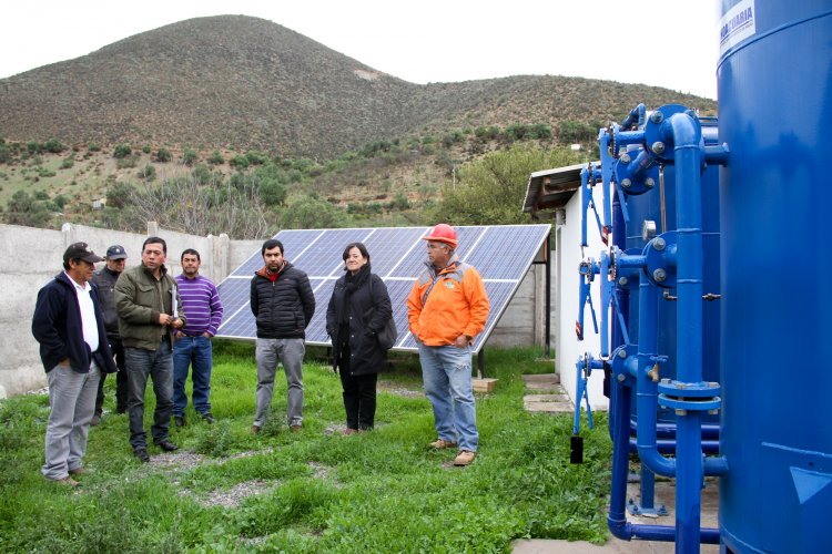 Sistemas de Agua Potable Rural aumentan seguridad de suministro gracias a bombas que funcionan con energía solar