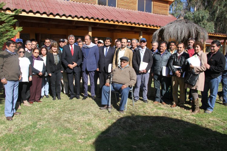 Generan trasferencia de conocimiento en injertos de plantas pisqueras para mejorar calidad y productividad