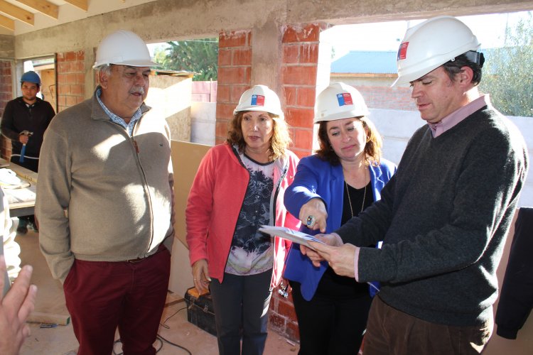 Autoridades constatan avances de proyectos sociales por $260 millones en Monte Patria