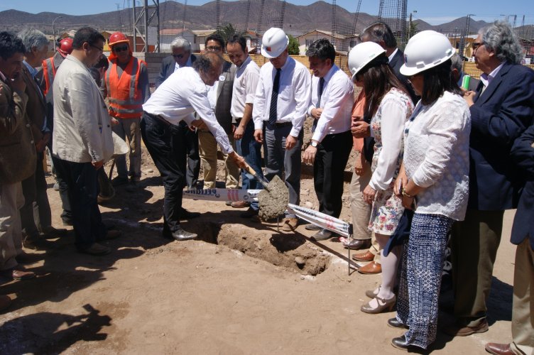 Cores de Limarí valoran compromiso cumplido, tras colocación de la primera piedra del III CESFAM para Ovalle