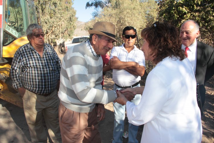 Vecinos de Huana en Monte Patria contarán con anhelado sistema de alcantarillado y casetas sanitarias