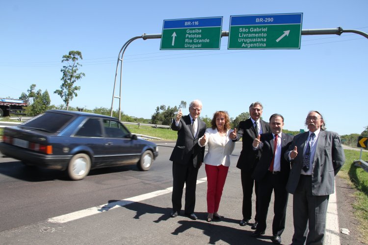 CORE toma ventaja y concreta trabajo con Porto Alegre en Brasil para potenciar Corredor Bioceánico Central