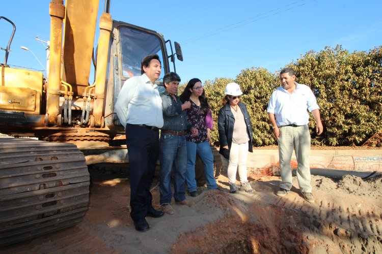 Obras del alcantarillado de Huentelauquén ya alcanzan un 15% de avance