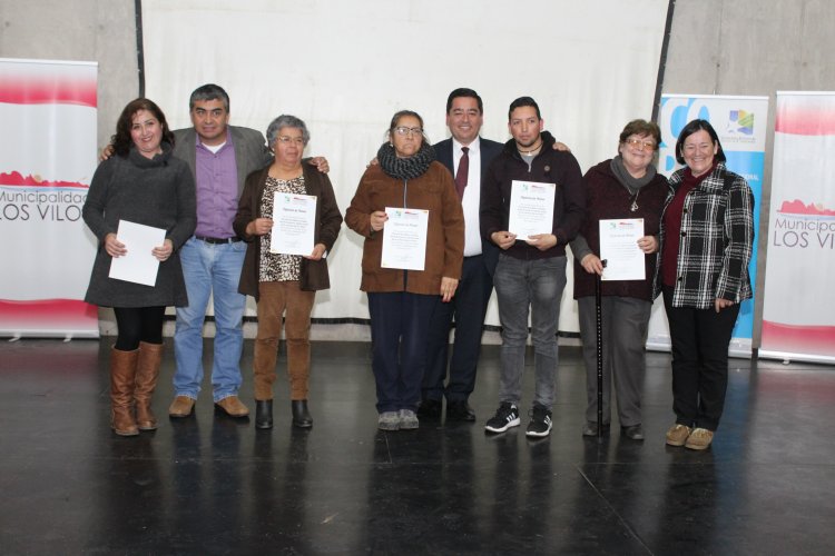 Dirigentes Sociales de Los Vilos se capacitan en liderazgo gracias a proyecto financiado por el Gobierno Regional