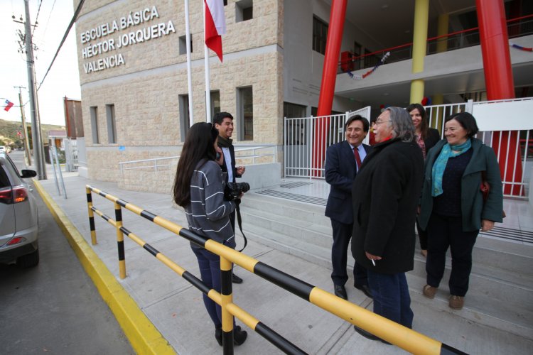 Nueva escuela básica de Canela comienza a recibir a sus estudiantes