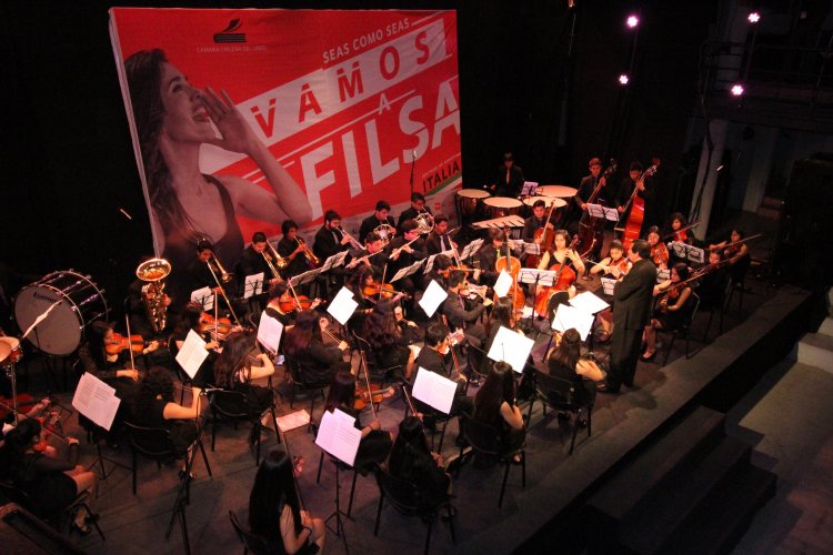 Exitosa presentación del Colegio de Artes de Ovalle en la 37° Feria Internacional del Libro de Santiago