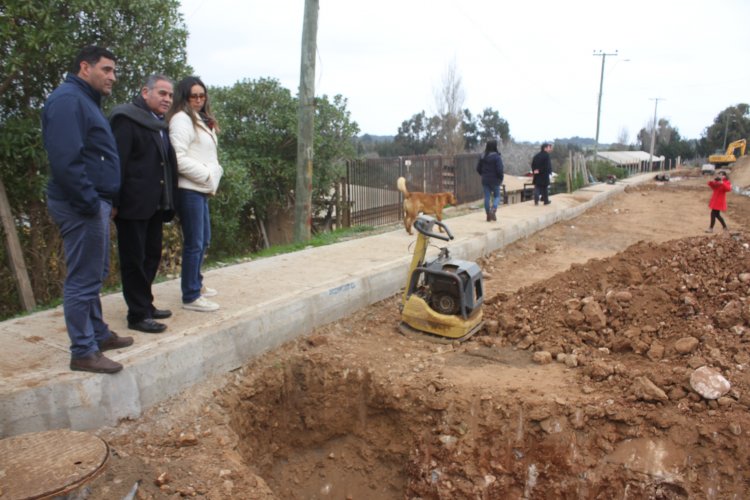 Consejeros fiscalizan obras de alcantarillado en Huentelauquén Norte que presentan 68% de avance