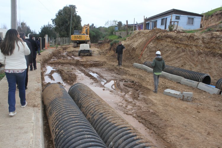 Consejeros fiscalizan obras de alcantarillado en Huentelauquén Norte que presentan 68% de avance