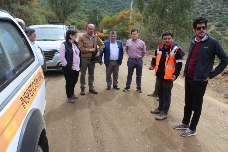 En febrero del 2019 terminarán pavimentación de camino básico Túnel Las Astas-Caimanes en Los Vilos