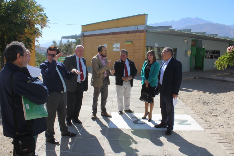 Escuelas de Monte Patria serán techadas con recursos del Gobierno Regional