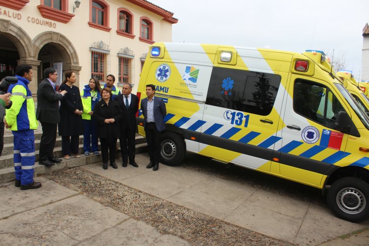 Nuevas ambulancias reforzarán labor del SAMU en Coquimbo, Ovalle e Illapel