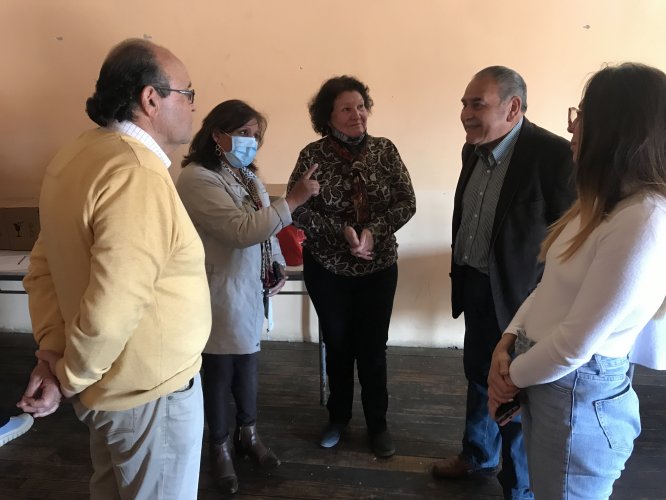 Familias de La Higuera reciben bombas de cloración de agua para sus sistemas de Agua Potable Rural