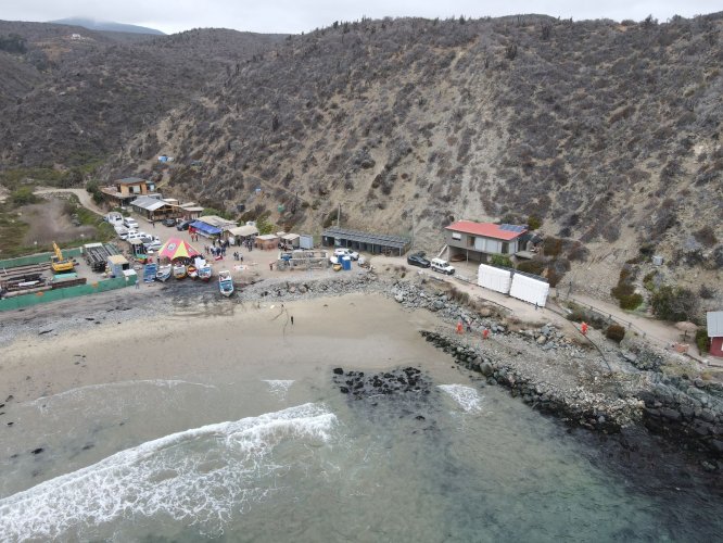 Instalan primera piedra para la nueva caleta pesquera en Puerto Oscuro