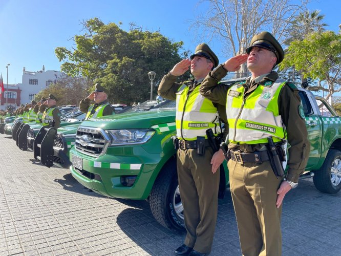 Gobierno Regional financiará reposición de 30 vehículos policiales para la región