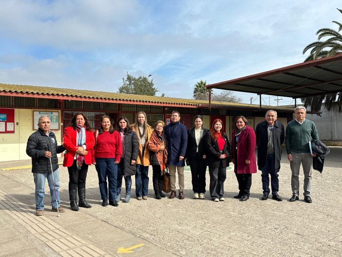 Cores realizan gestiones para agilizar proyecto de conservación del Colegio Luis Braille de La Serena Cores realizan gestiones para agilizar proyecto de conservación del Colegio Luis Braille de La Serena