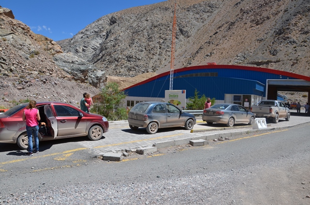 Cores acuerdan apoyar el mejoramiento de las instalaciones del Complejo Fronterizo Juntas del Toro tras exitosa temporada estival 2024 - 2025 Cores acuerdan apoyar el mejoramiento de las instalaciones del Complejo Fronterizo Juntas del Toro tras exitosa temporada estival 2024 - 2025