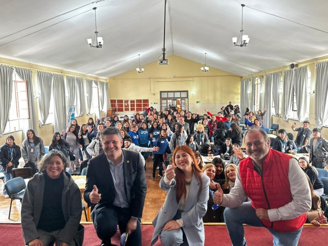 Más de 200 estudiantes de Universidades, IP y CFT de la región participaron en Laboratorio de Políticas Públicas organizado por Mesa GORE - IES Más de 200 estudiantes de Universidades, IP y CFT de la región participaron en Laboratorio de Políticas Públicas organizado por Mesa GORE - IES