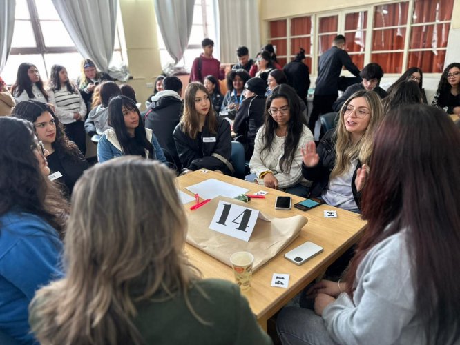 Más de 200 estudiantes de Universidades, IP y CFT de la región participaron en Laboratorio de Políticas Públicas organizado por Mesa GORE - IES Más de 200 estudiantes de Universidades, IP y CFT de la región participaron en Laboratorio de Políticas Públicas organizado por Mesa GORE - IES